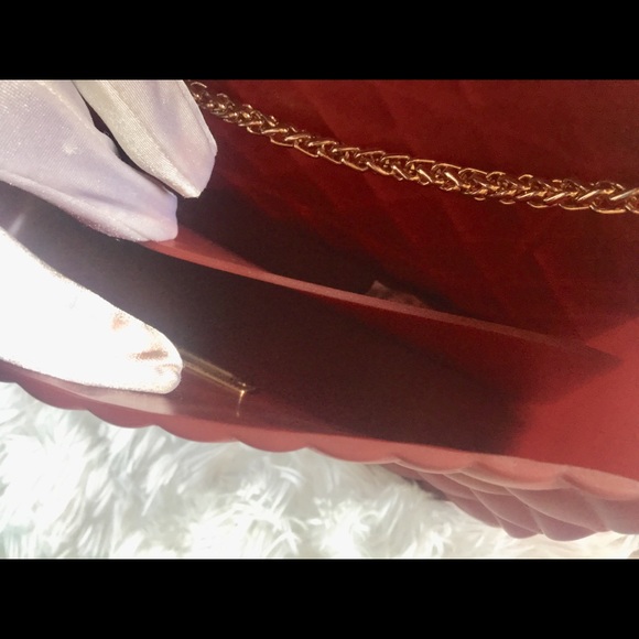 🌹RED🌹QUILTED  Jelly Crossbody/Shoulder Bag NWT🏷 - Picture 11 of 15